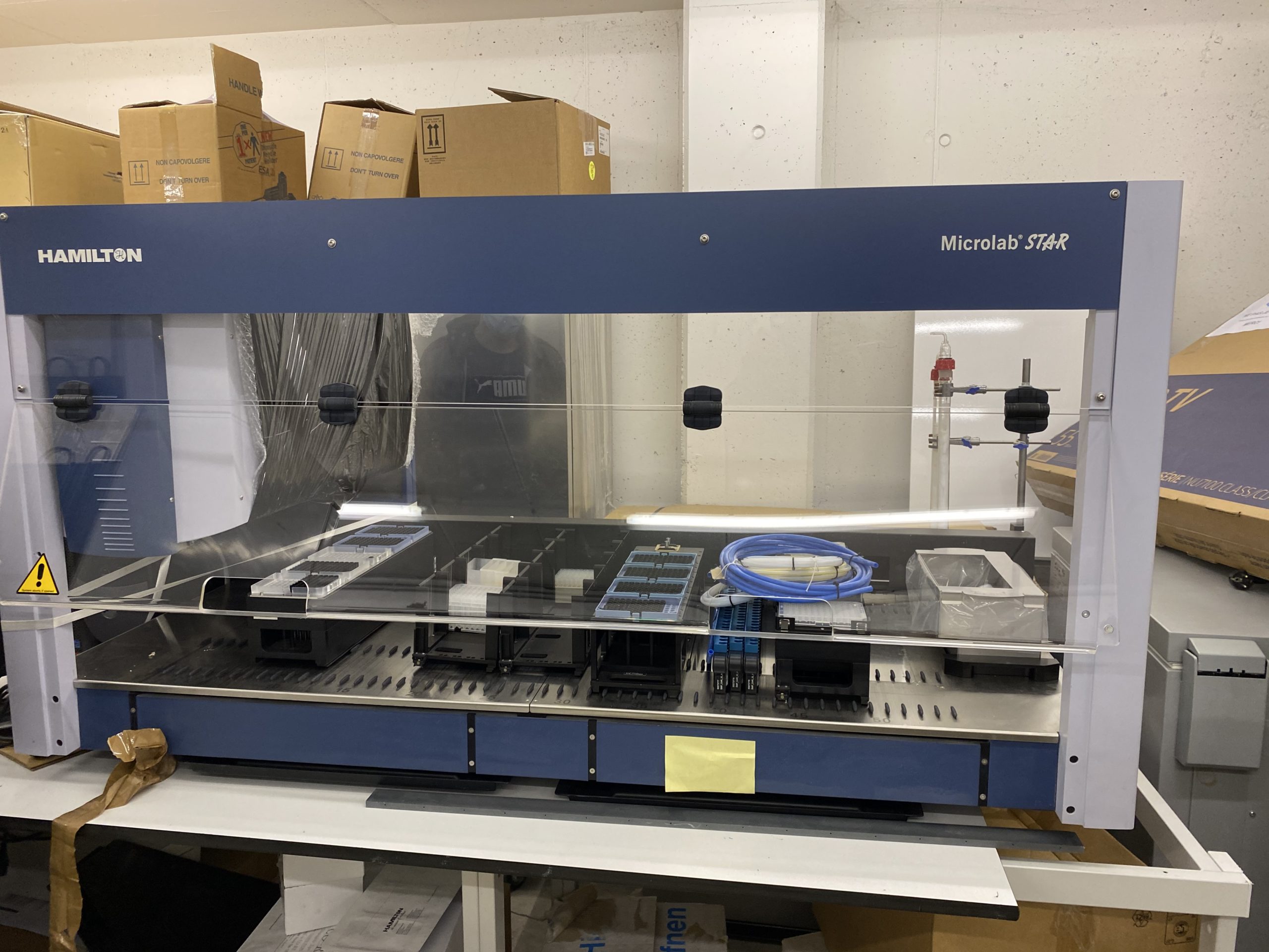 Hamilton-Microlab-star-LC&S-used-laboratory-equipment