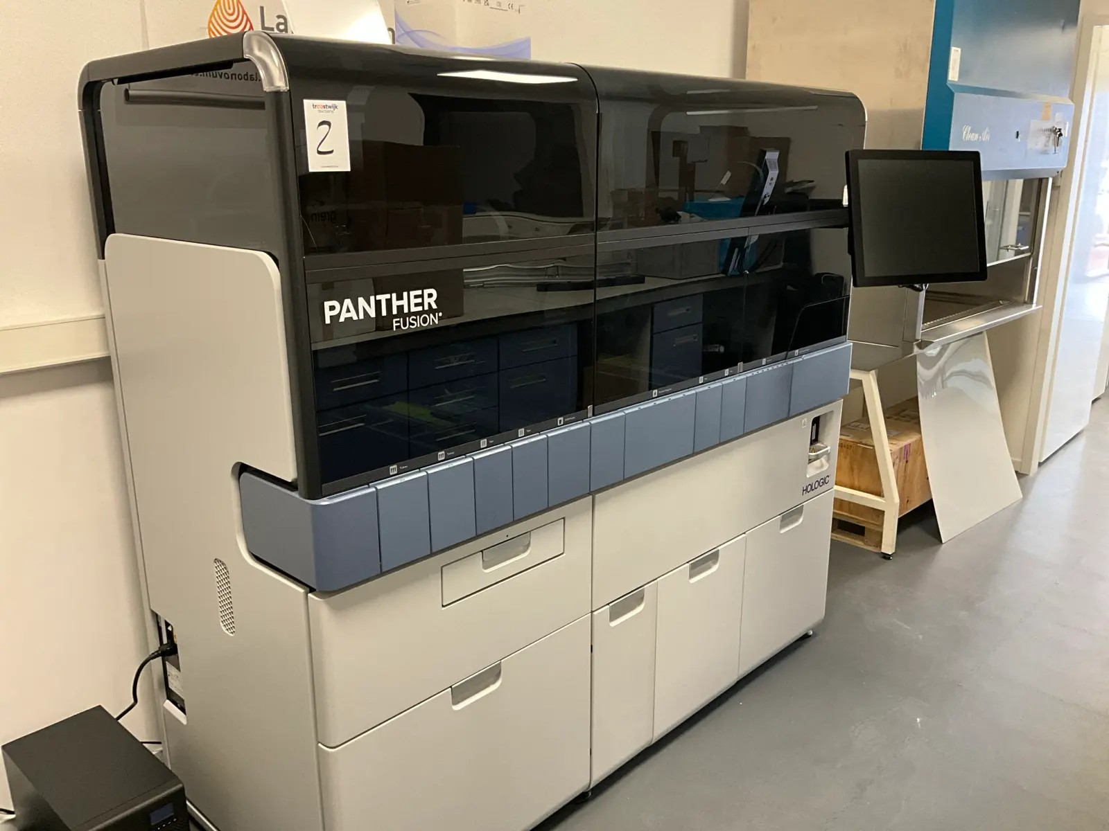 HOLOGIC-PANTHER-FUSION-used-PCR-analyzer-LC&S